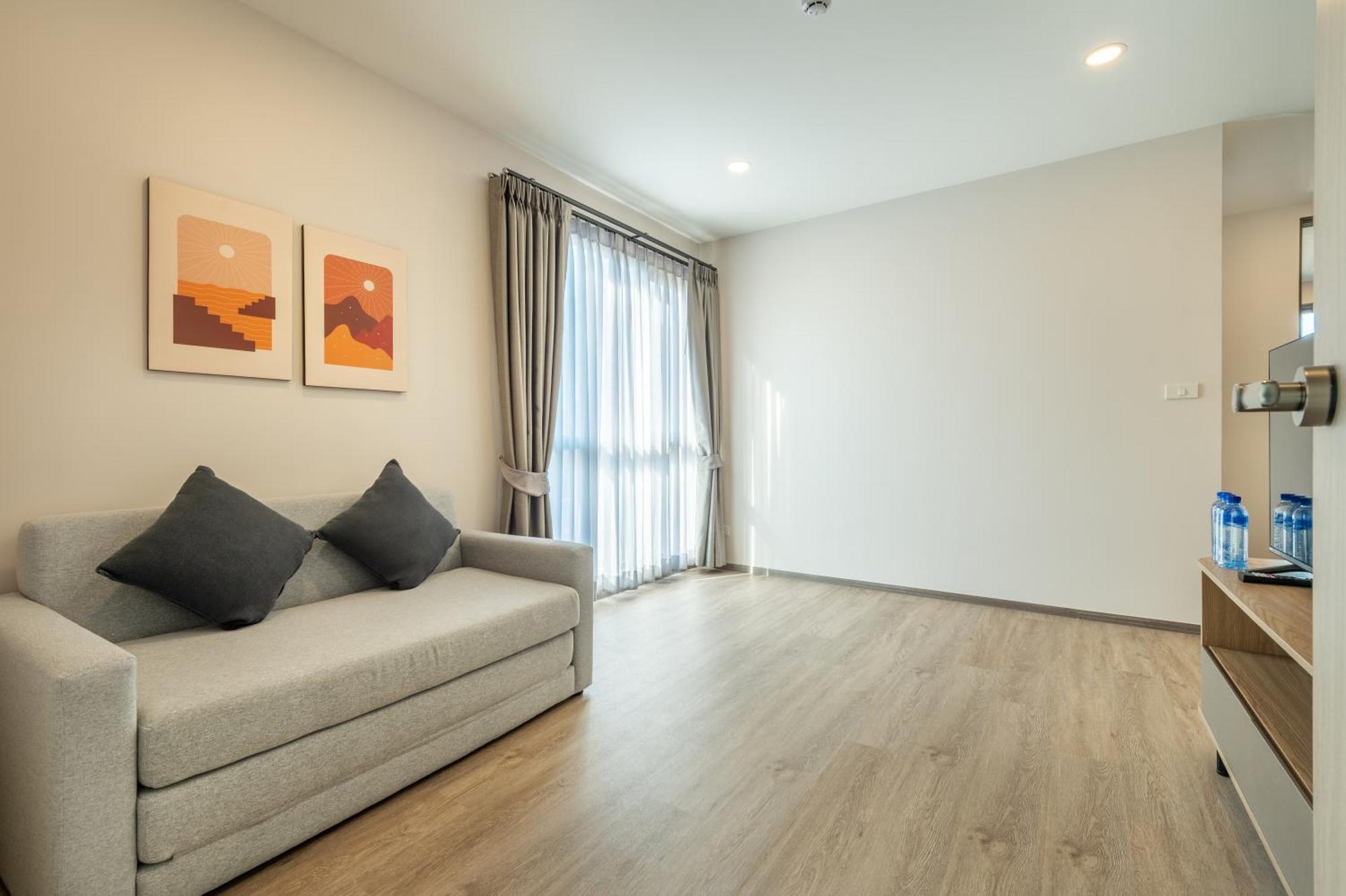 Salaya One Hotel & Service Apartment Buitenkant foto