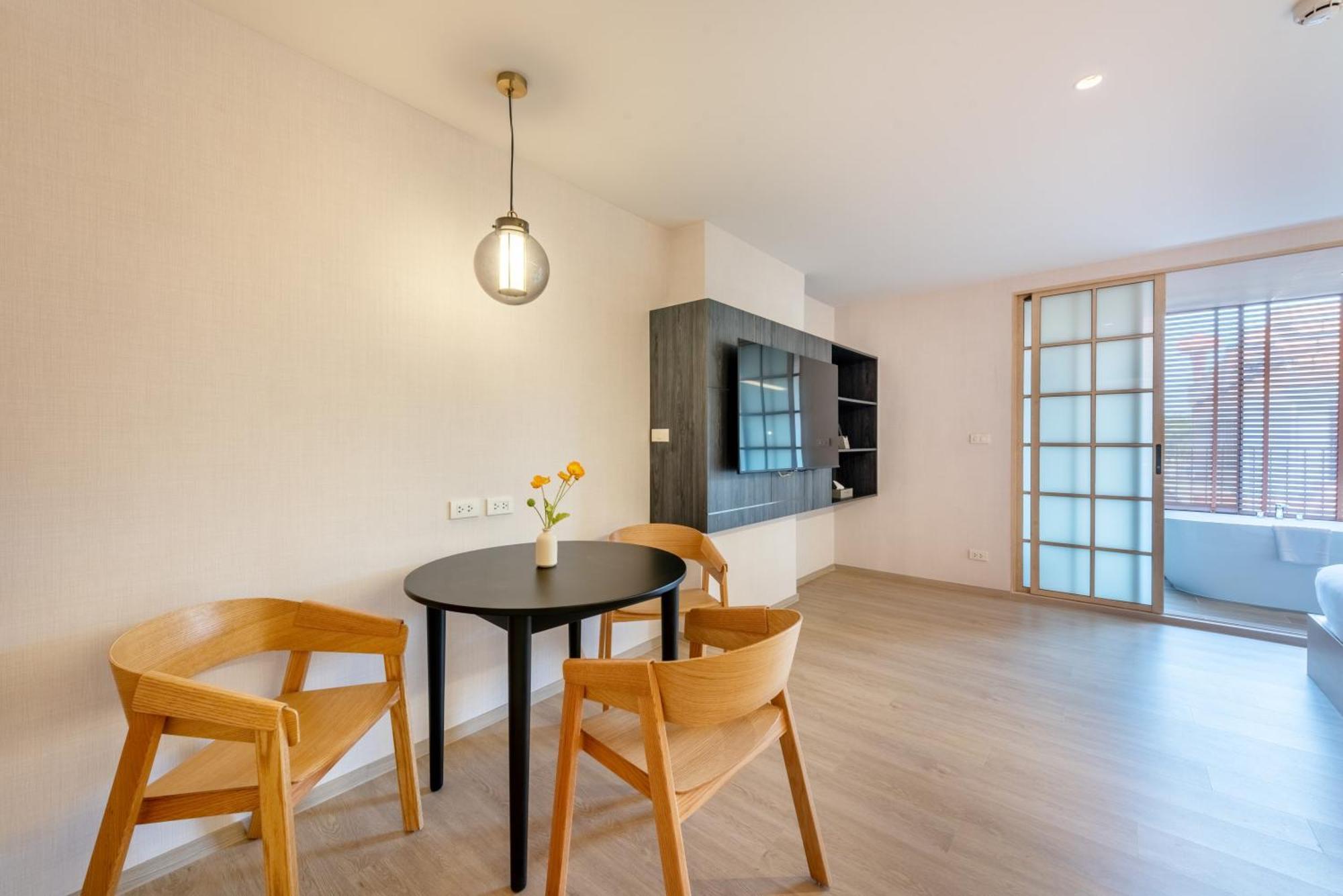 Salaya One Hotel & Service Apartment Buitenkant foto
