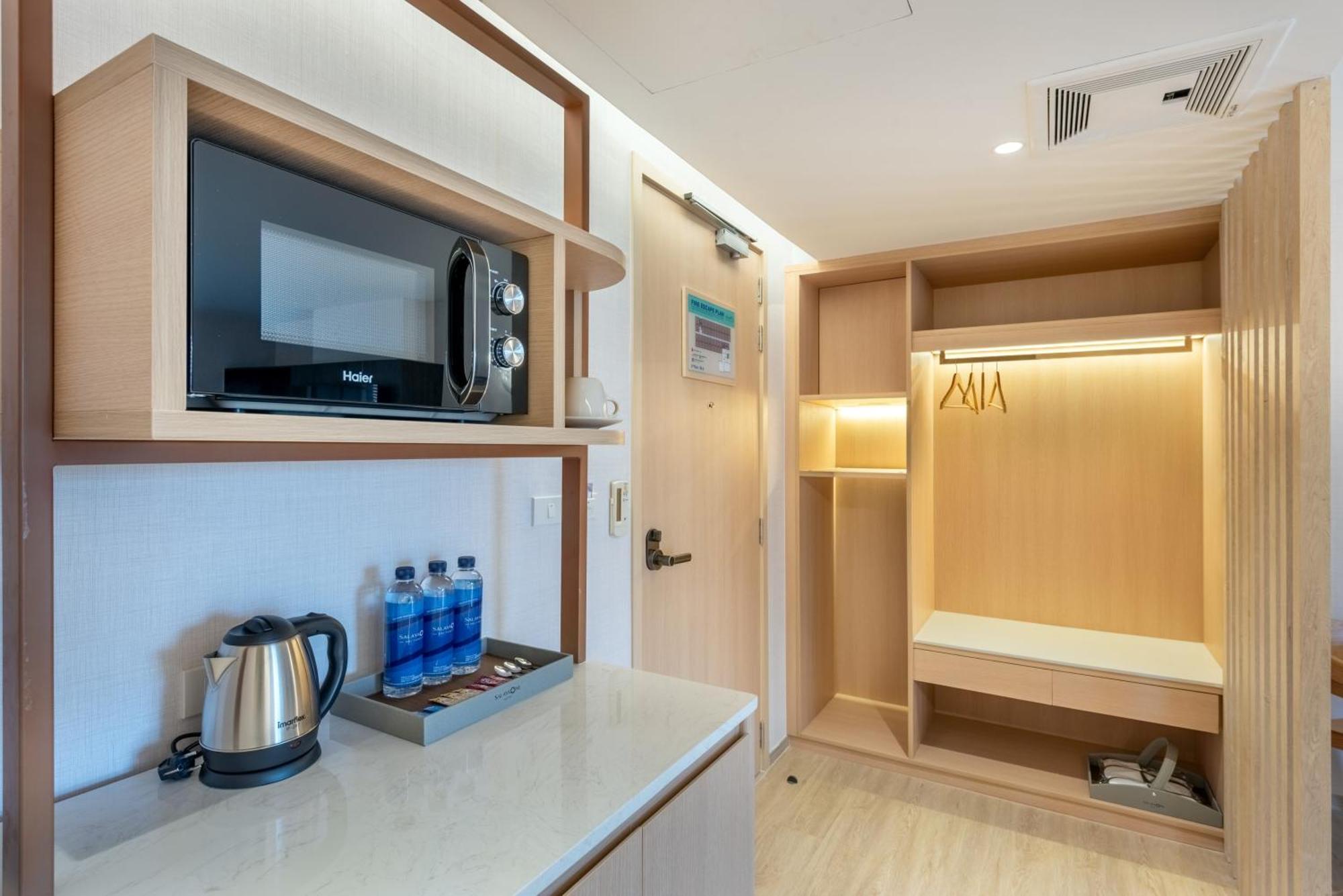 Salaya One Hotel & Service Apartment Buitenkant foto
