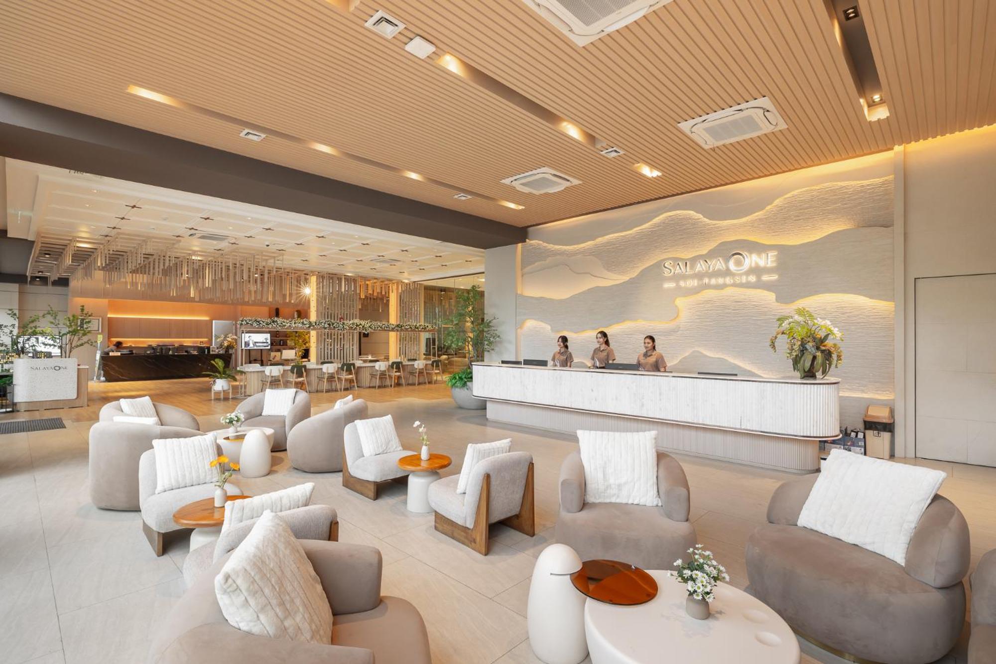 Salaya One Hotel & Service Apartment Buitenkant foto