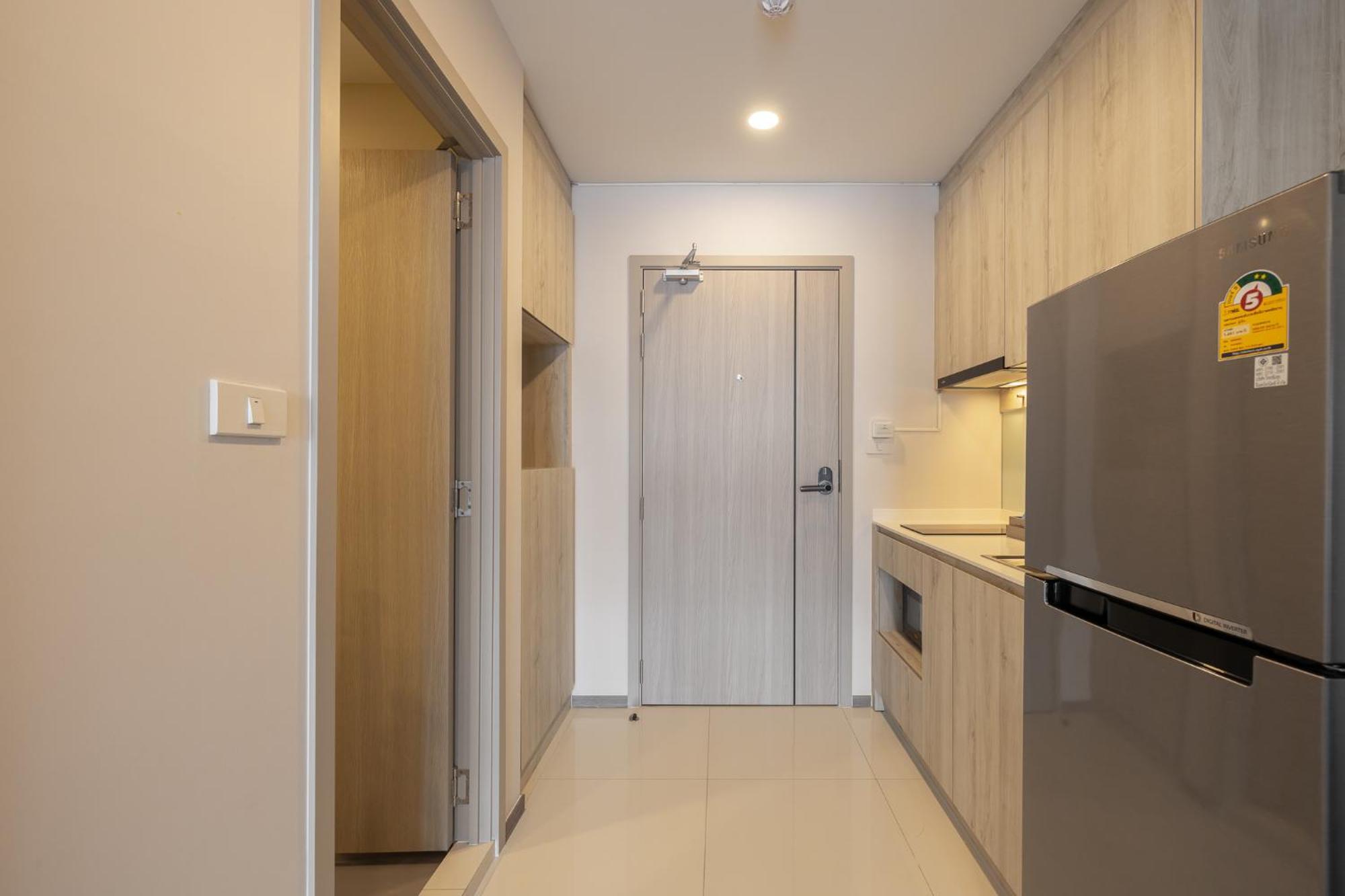 Salaya One Hotel & Service Apartment Buitenkant foto