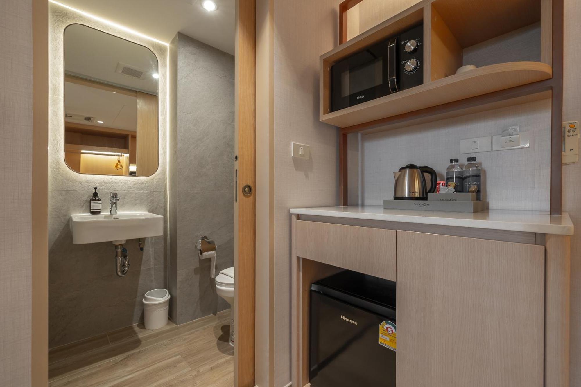 Salaya One Hotel & Service Apartment Buitenkant foto